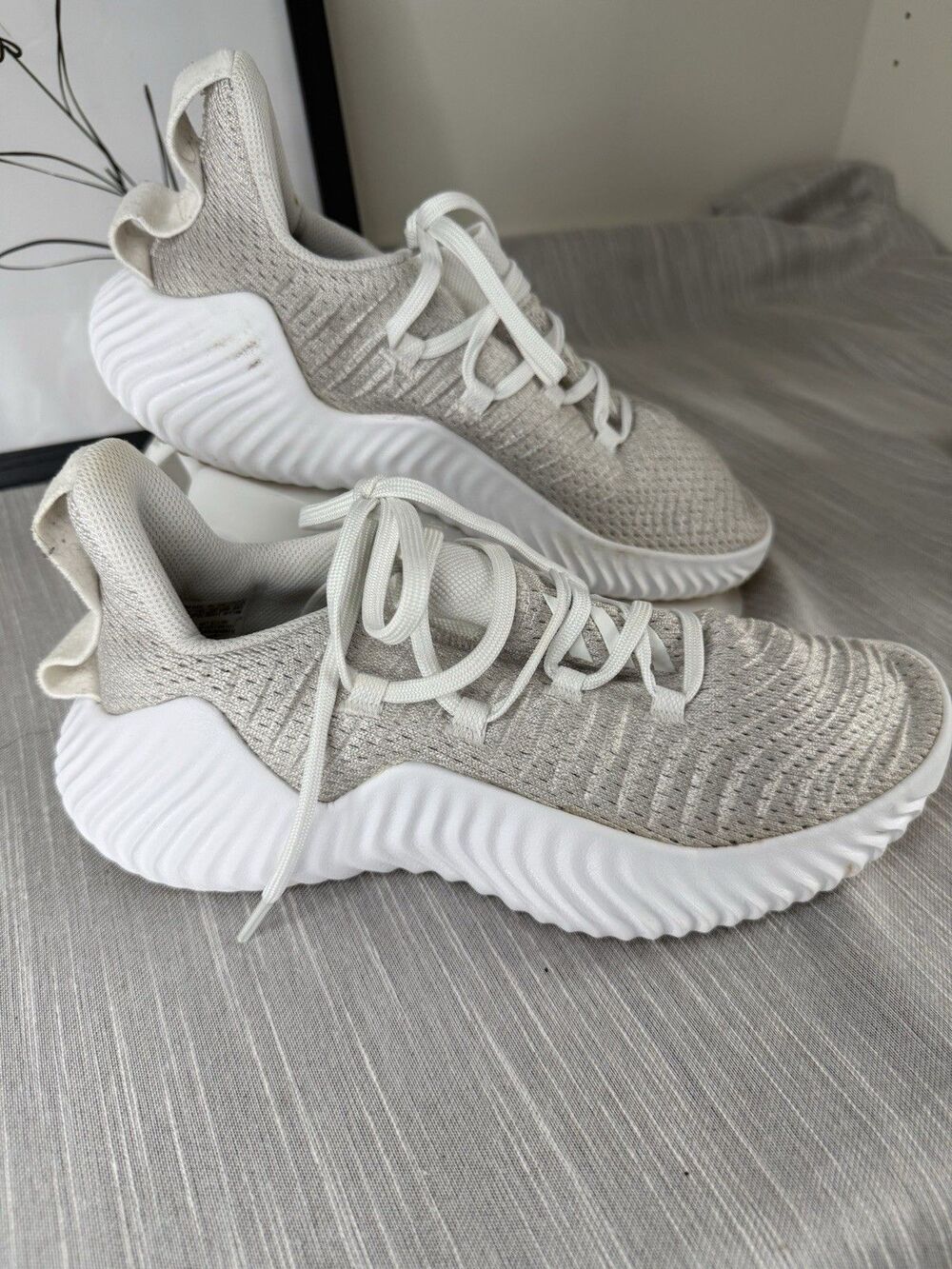Adidas Alphabounce Trainer Cloud White Gray Tennis Shoes W size 8